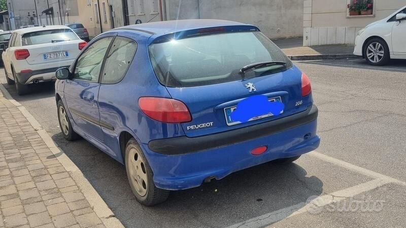 Usata Peugeot 206 60 CV (44 kW) 2005 Blu Berlina