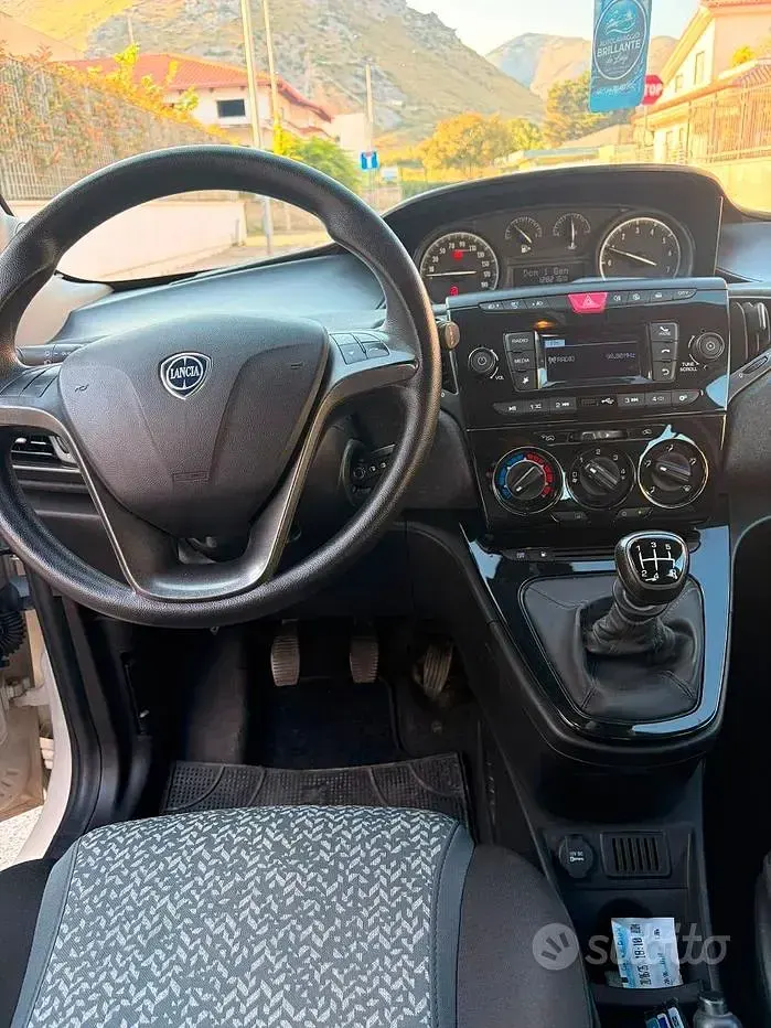 Usata Lancia Ypsilon 60 CV (44 kW) 2021 Utilitaria