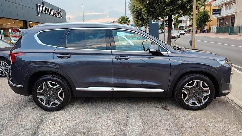 Usata Hyundai Santa Fe 237 CV (174 kW) 2021 Grigio metallizzato SUV