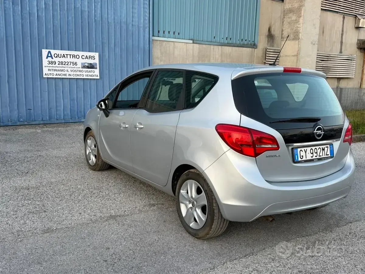 Usata Opel Meriva Cosmo 101 CV (74 kW) 2013 Grigio Monovolume
