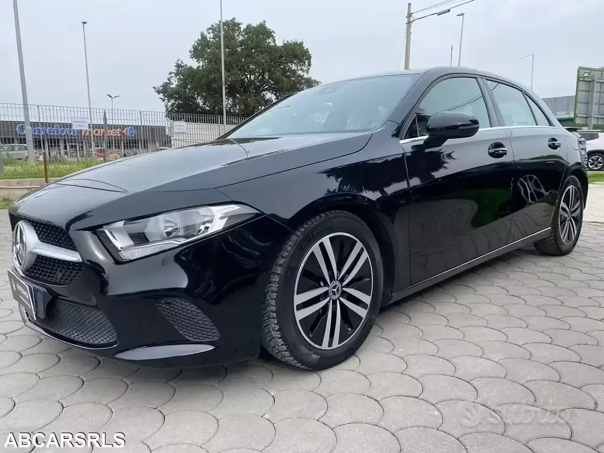 Usata Mercedes A160 Business 109 CV (80 kW) 2019 Nero Berlina