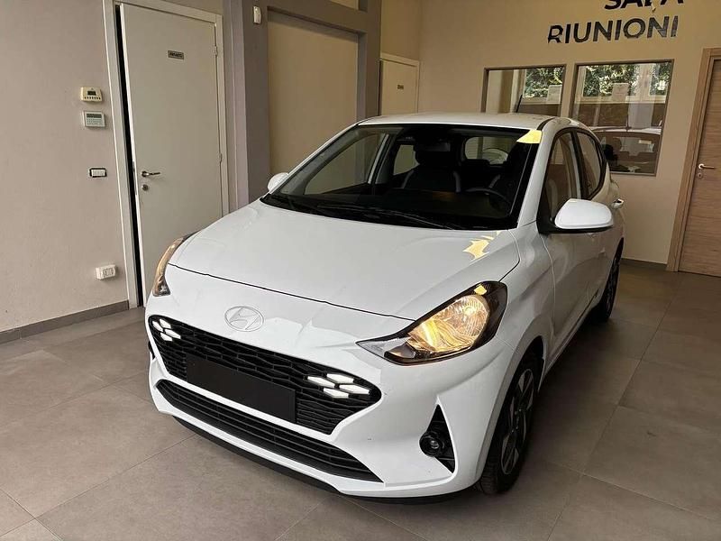 Nuova Hyundai i10 63 CV (46 kW) 2025 Bianco Utilitaria