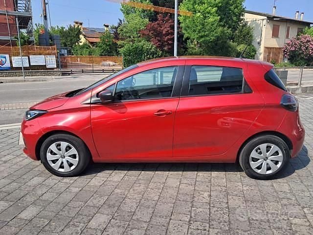 Usata Renault Zoe Life 80 kW (109 CV) 2022 Rosso Utilitaria