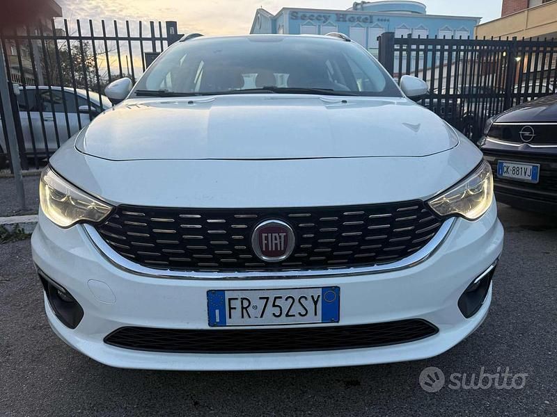 Usata Fiat Tipo Lounge 120 CV (88 kW) 2018 Bianco Station wagon