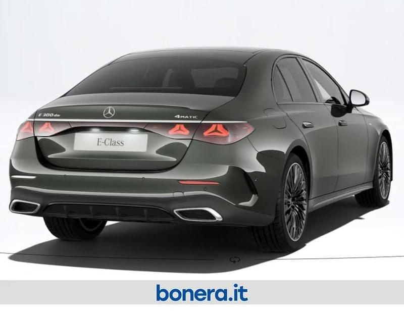 Nuova Mercedes E300 AMG Line Premium 313 CV (230 kW) 2026 Grigio grafite Berlina