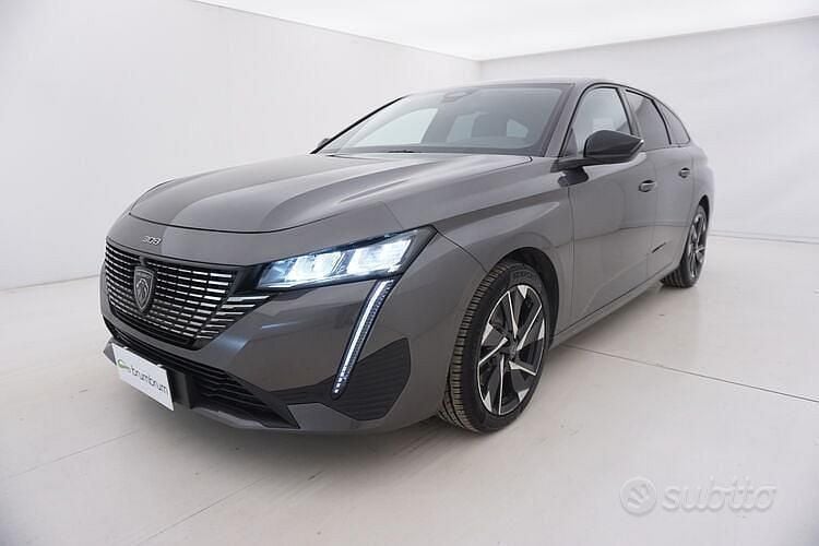 Grigio Usata 2022 Peugeot 308 SW Allure Station wagon | 15.990 € (Buon prezzo) - Immagine 1/4