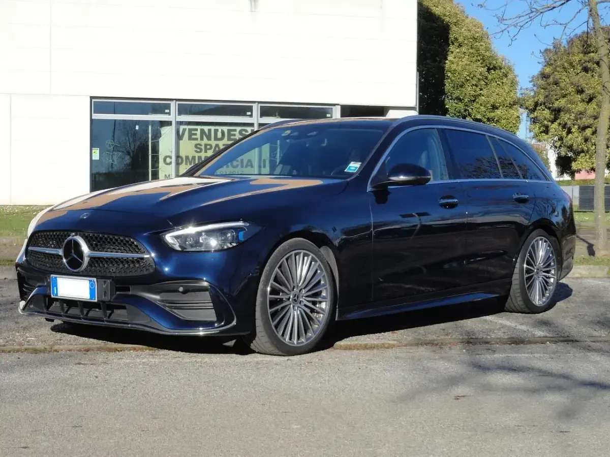 Usata Mercedes C300 Premium 265 CV (194 kW) 2022 Blu Station wagon