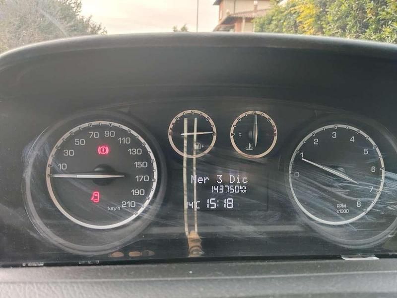 Usata Lancia Ypsilon Silver 69 CV (50 kW) 2013 Nero Utilitaria