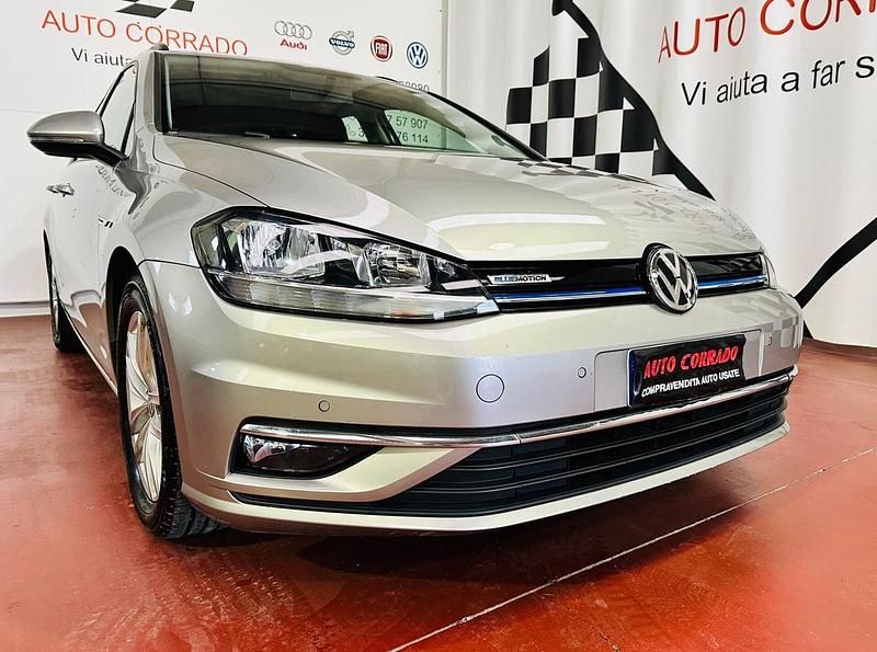 Usata VW Golf VII Business 130 CV (95 kW) 2019 Grigio Station wagon