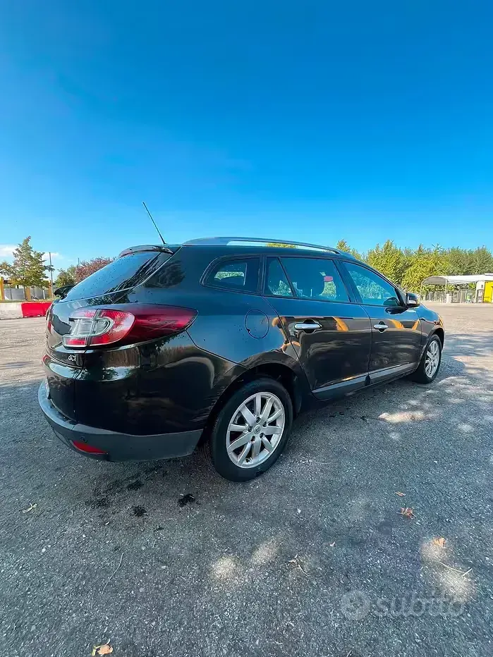 Usata Renault Mégane GrandTour Luxe 110 CV (80 kW) 2010 Nero Station wagon