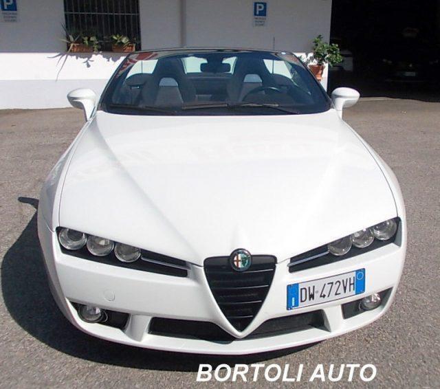 Usato 2009 Alfa Romeo 1750 1.7 Benzin 200 CV (31.800 €)