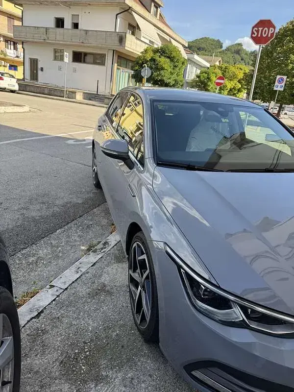 Usata VW Golf VIII Style 116 CV (85 kW) 2020 Berlina