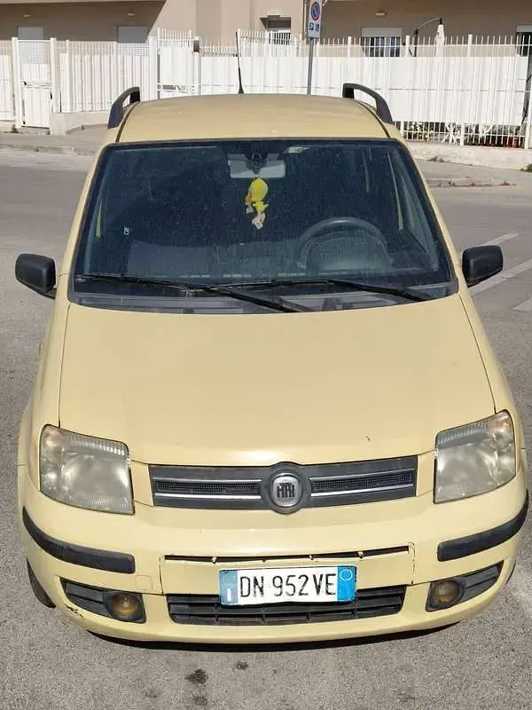 Usata Fiat Panda 60 CV (44 kW) 2008 Giallo Utilitaria