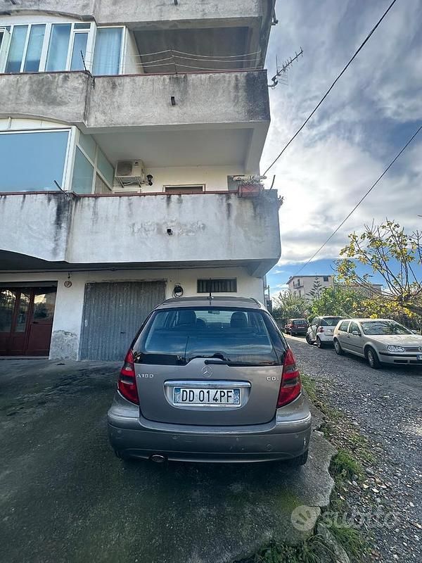 Usata Mercedes A190 105 CV (77 kW) 2006 Grigio Utilitaria