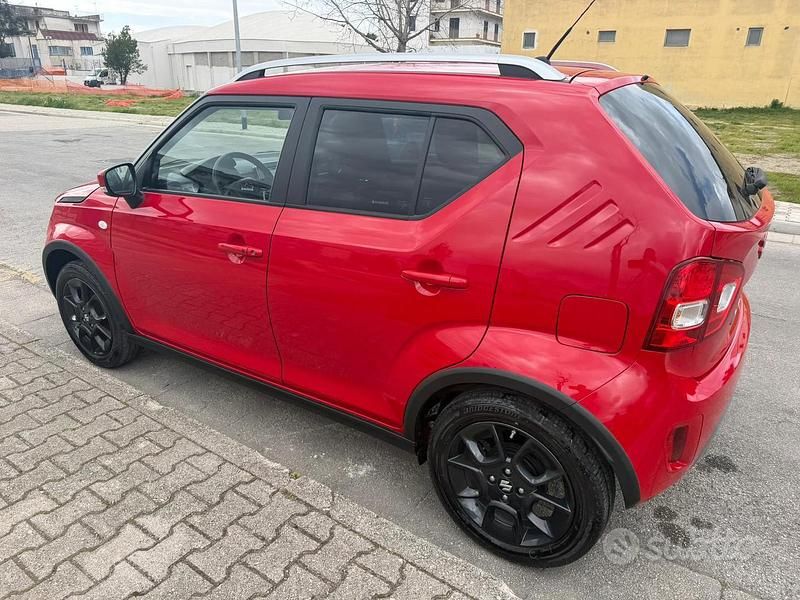 Usata Suzuki Ignis 83 CV (61 kW) 2023 Rosso SUV