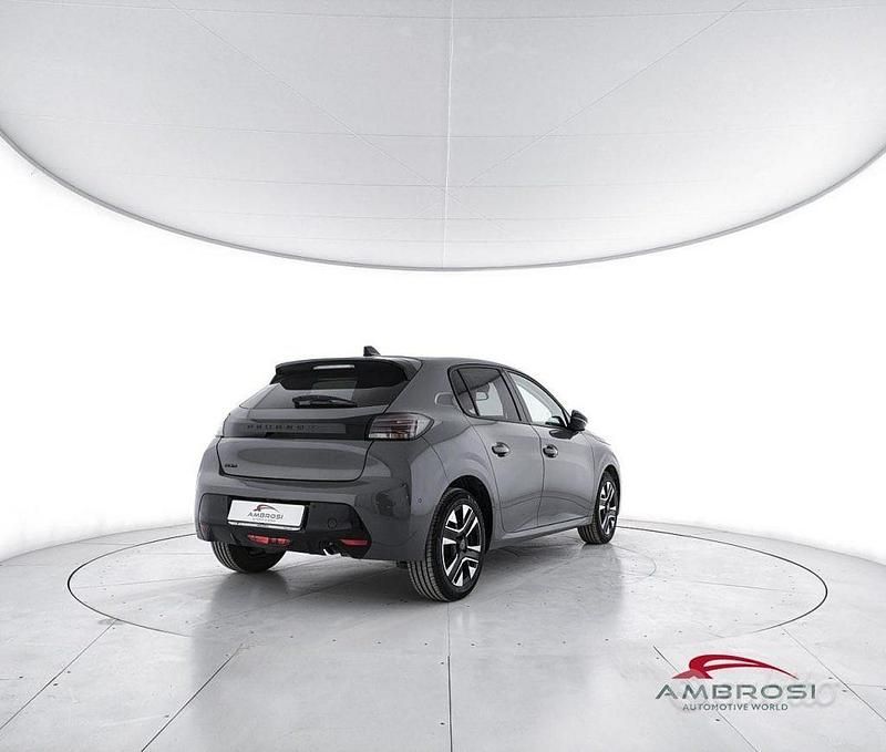 Usata Peugeot 208 Allure 101 CV (74 kW) 2024 Blu Utilitaria