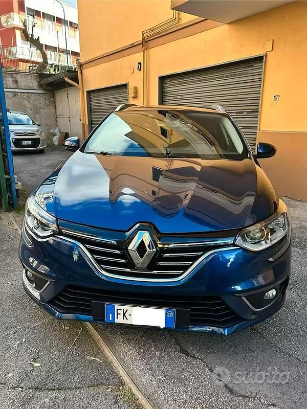 Usata Renault Mégane GrandTour Intens 110 CV (80 kW) 2018 Blu Station wagon