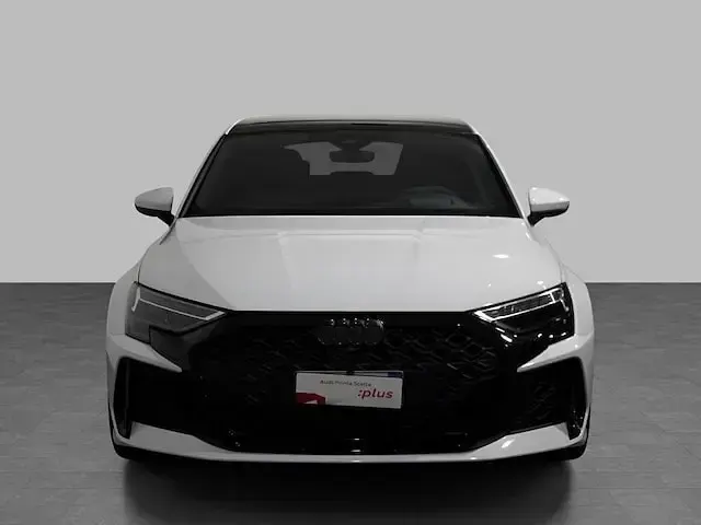 Usata Audi RS3 Sportback Comfort 400 CV (294 kW) 2025 Bianco arkona Utilitaria