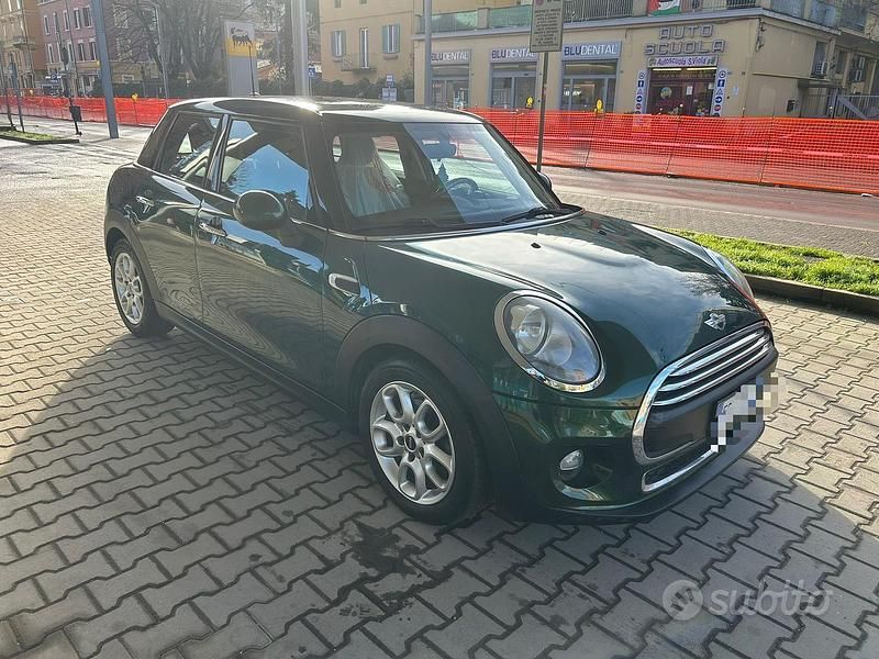 Usata Mini ONE 90 CV (66 kW) 2016 Verde Utilitaria
