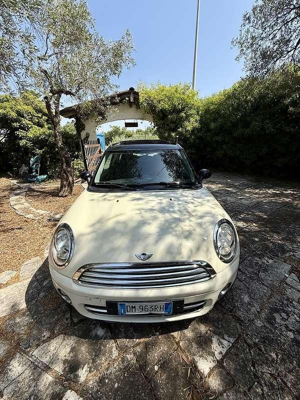 Usata 2007 Mini Cooper D Clubman Pepper Station wagon | 3750 € (Cara) - Immagine 1/4