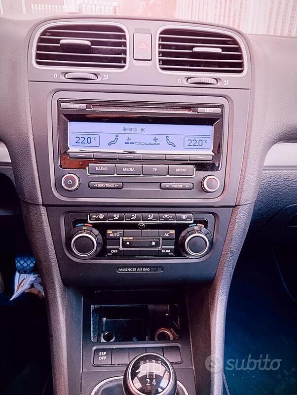 Usata VW Golf VI Highline 105 CV (77 kW) 2010 Grigio Utilitaria