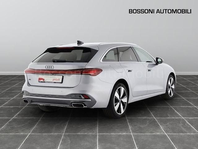 Nuova Audi A5 Advanced 204 CV (150 kW) 2025 Argento floret metallizzato Station wagon
