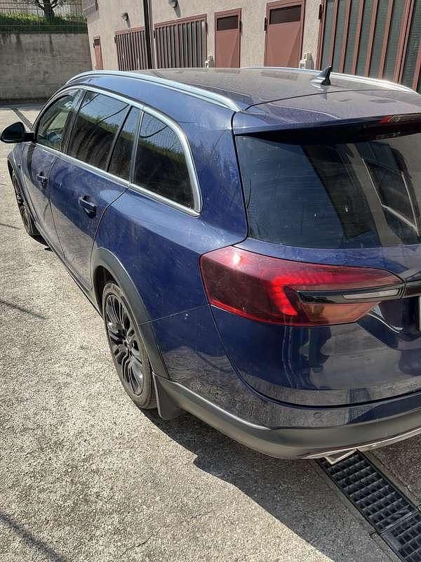 Usata Opel Insignia Cosmo 163 CV (119 kW) 2015 Station wagon