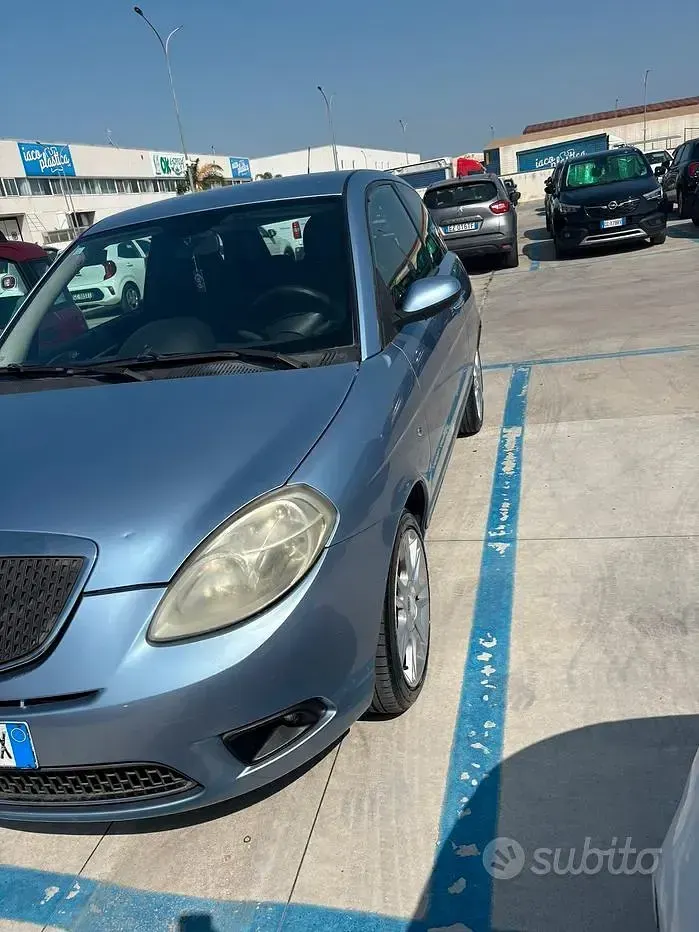 Usata Lancia Ypsilon 69 CV (50 kW) 2006 Utilitaria