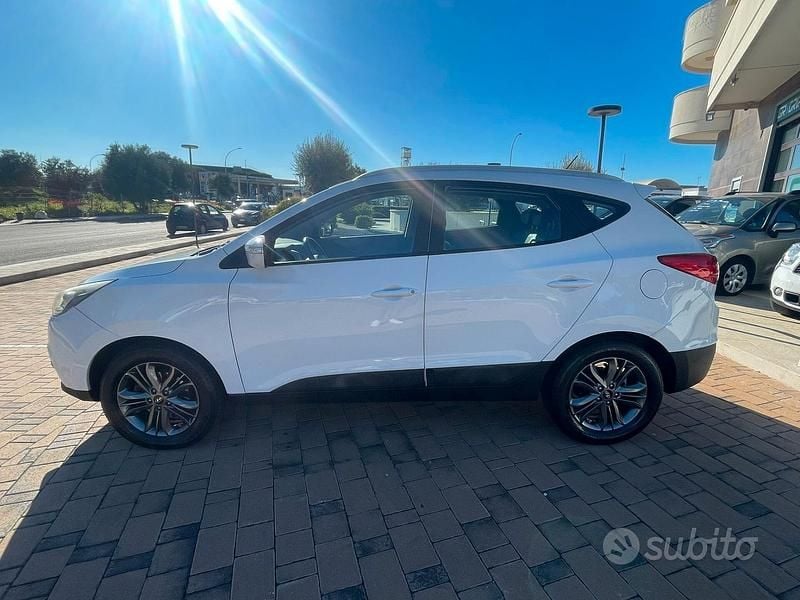 Usata Hyundai ix35 Xpossible 115 CV (84 kW) 2015 Bianco SUV