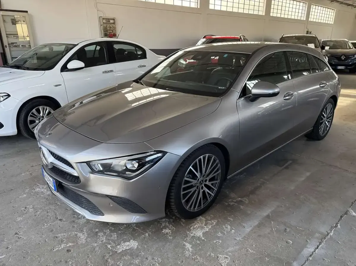 Usata Mercedes CLA200 Shooting Brake 150 CV (110 kW) 2020 Beige Station wagon