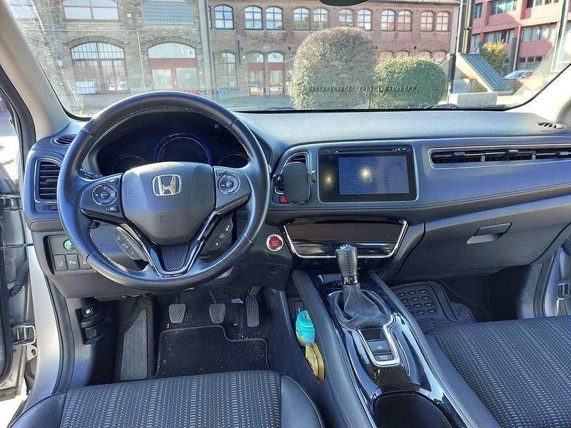 Usata Honda HR-V Executive 120 CV (88 kW) 2017 Argento SUV