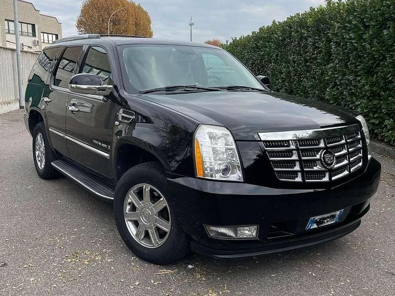 Usata Cadillac Escalade 409 CV (300 kW) 2008 Nero Station wagon