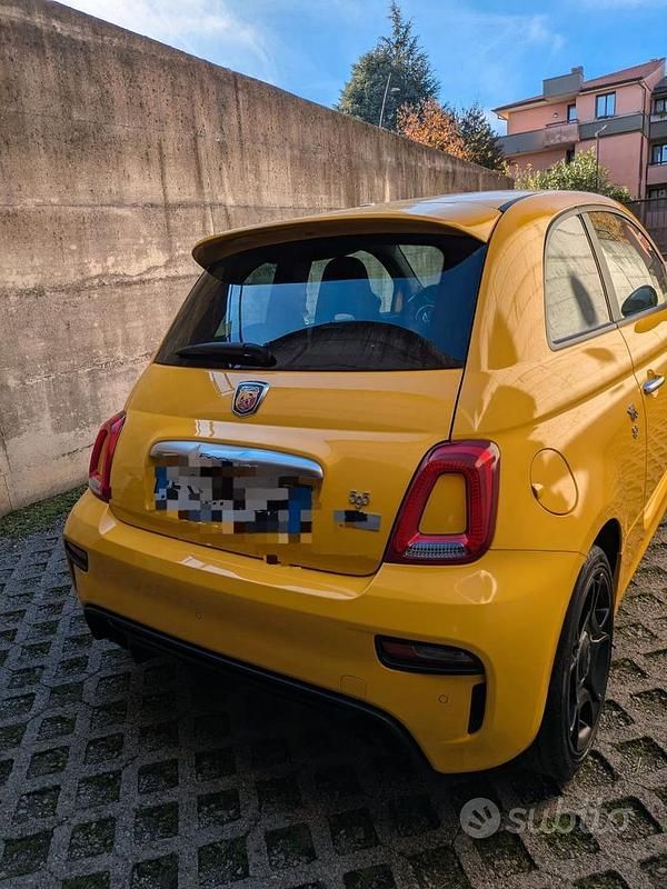 Usata Abarth 595 Pista 160 CV (117 kW) 2018 Giallo Utilitaria