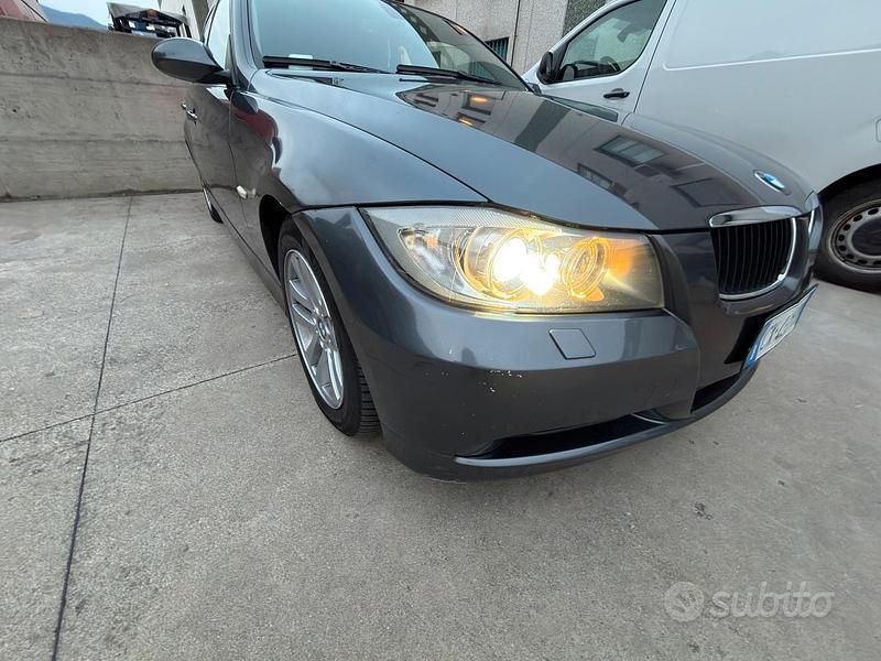 Usata BMW 320 M Sport 163 CV (119 kW) 2005 Grigio Station wagon