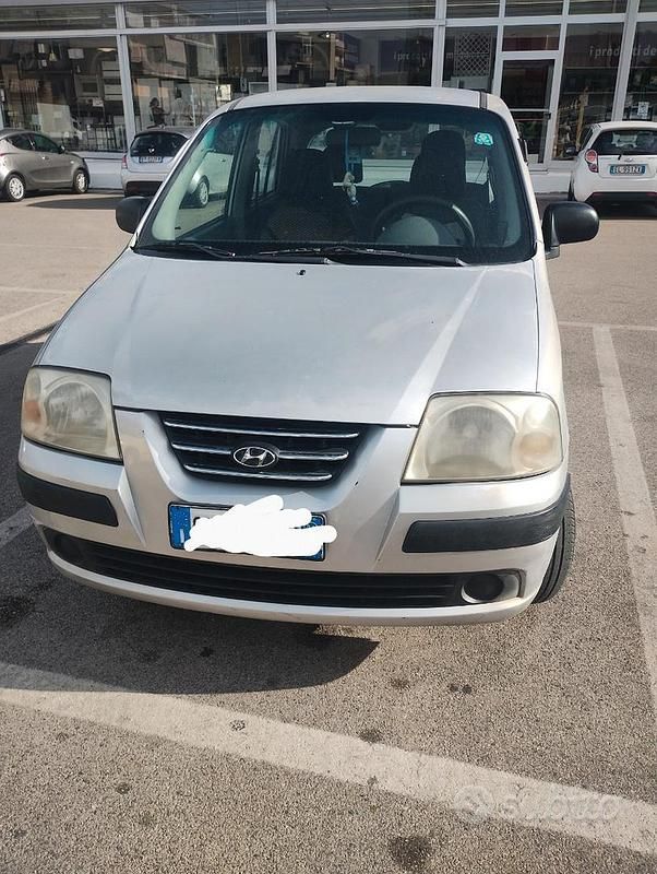 Usata Hyundai Atos 59 CV (43 kW) 2003 Grigio Utilitaria