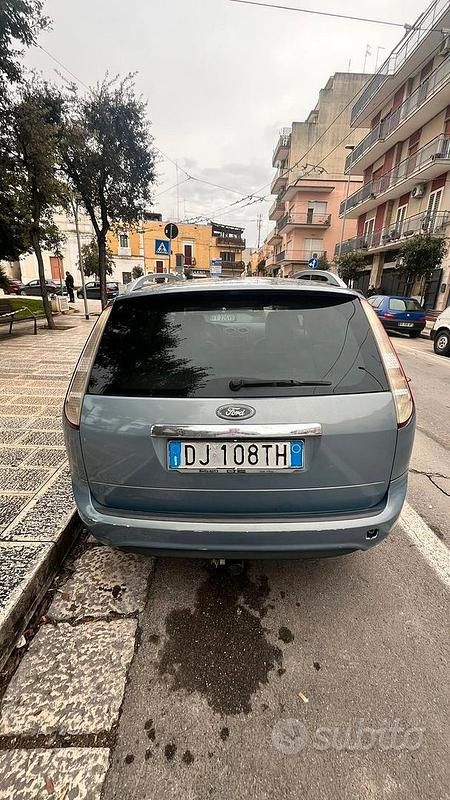Usata Ford Focus 109 CV (80 kW) 2008 Blu Station wagon