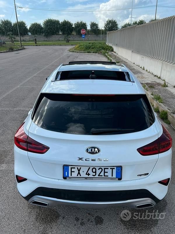 Usata Kia XCeed 136 CV (100 kW) 2019 Bianco SUV
