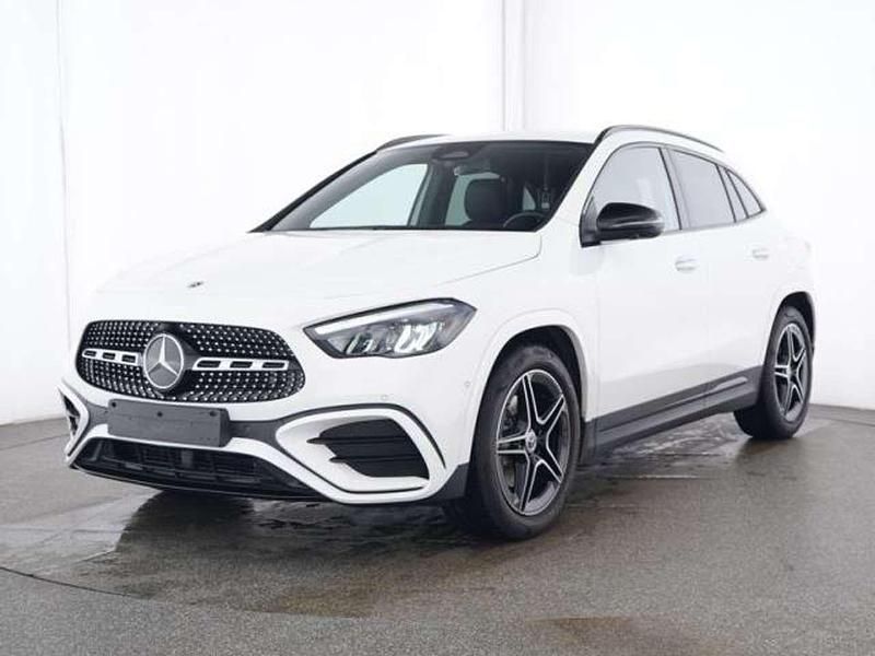 Bianco Usata 2024 Mercedes GLA200 Premium SUV | 42.900 € (Buon prezzo) - Immagine 1/4