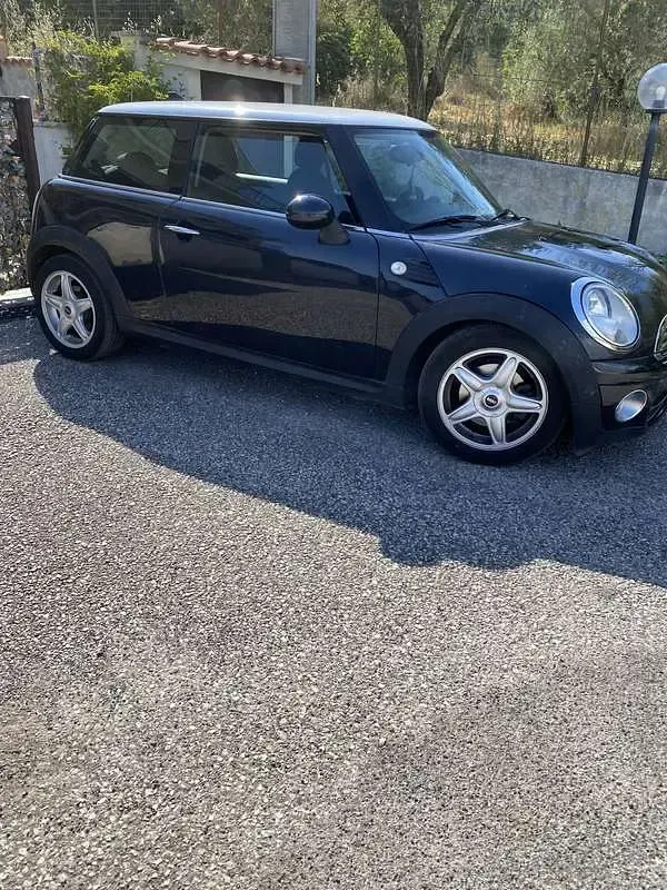 Usata Mini Cooper D 109 CV (80 kW) 2009 Utilitaria