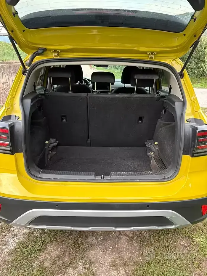 Usata VW T-Cross 115 CV (84 kW) 2024 Giallo SUV