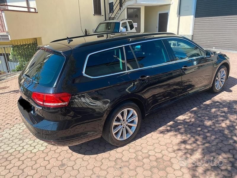 Usata VW Passat 150 CV (110 kW) 2015 Nero Station wagon