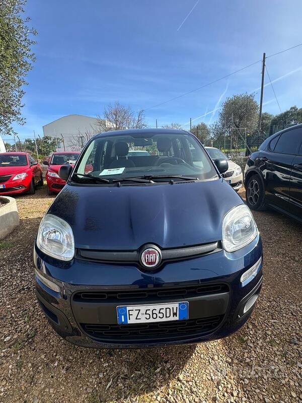 Usata Fiat Panda Easy 85 CV (62 kW) 2019 Blu Utilitaria