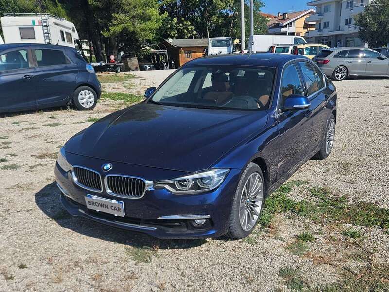 Blu/azzurro Usata 2018 BMW 335 Luxury Line Tre volumi | 23.999 € (Cara) - Immagine 1/4