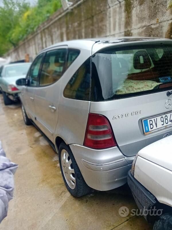 Usata Mercedes A200 95 CV (69 kW) 2002 Grigio Utilitaria