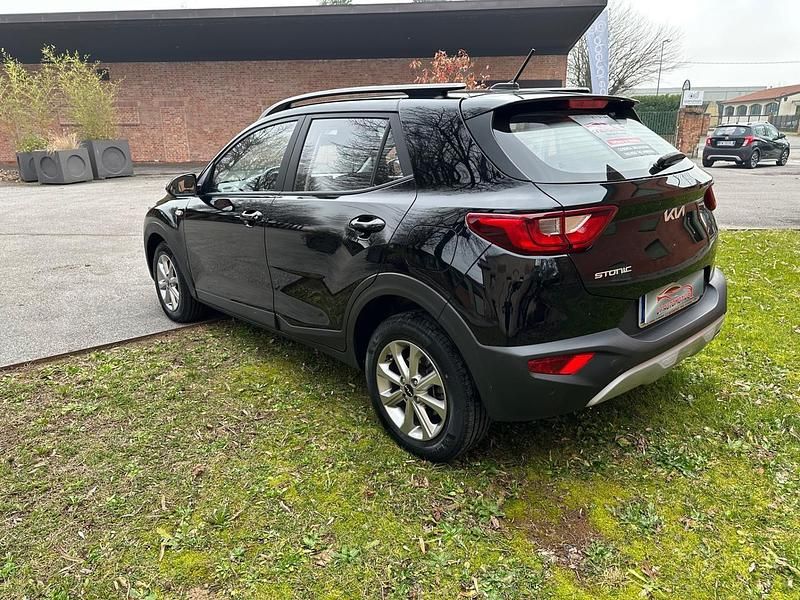 Usata Kia Stonic GT-Line 100 CV (73 kW) 2023 Nero SUV