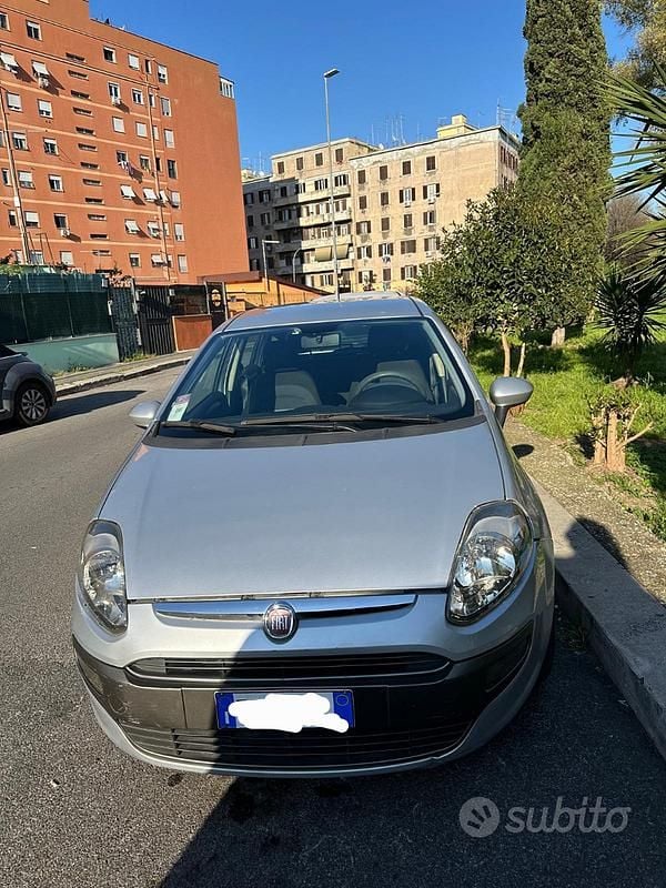 Usata Fiat Punto Evo 77 CV (56 kW) 2010 Grigio Utilitaria