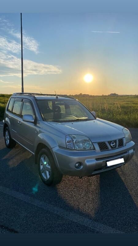 Usata Nissan X-Trail 114 CV (83 kW) 2003 Grigio SUV