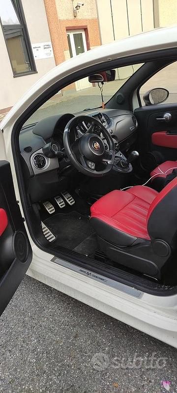 Usata Abarth 595 Turismo 165 CV (121 kW) 2017 Bianco Berlina