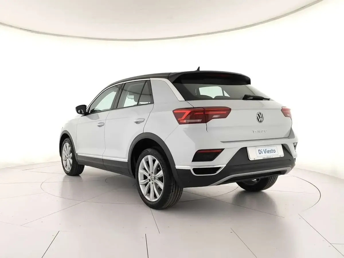 Usata VW T-Roc Sportline 150 CV (110 kW) 2021 K8 white silver metallizzato SUV