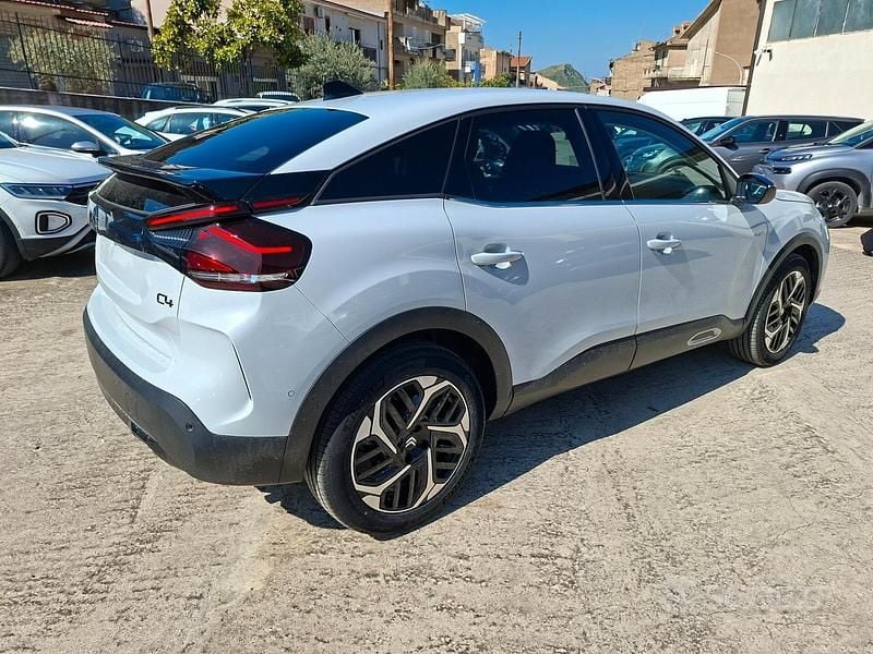 Usata Citroën C4 PureTech 131 CV (96 kW) 2024 Bianco SUV